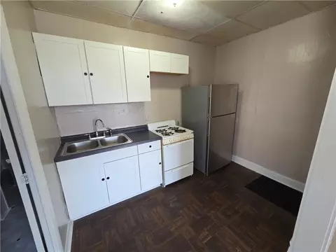 1325 Mitchell Ave, Saint Joseph, MO 64503 photo 4
