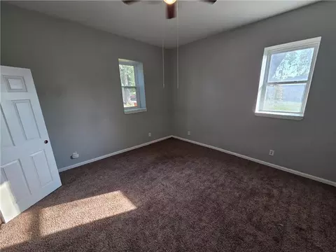 1325 Mitchell Ave, Saint Joseph, MO 64503 photo 6