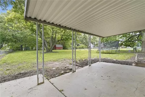 Exterior - 203 N Murphy Dr, Raymore, MO 64083 photo 3 of 3