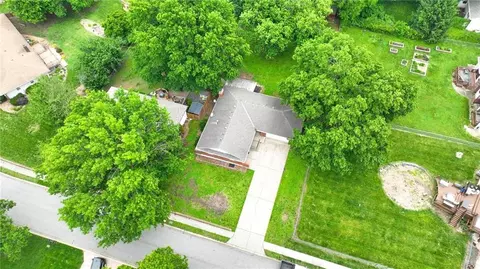 View/Area - 203 N Murphy Dr, Raymore, MO 64083 photo 1 of 3