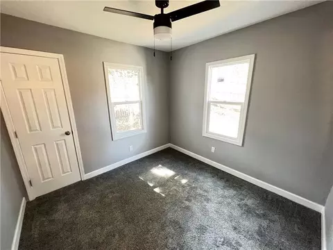 11117 E 15th St, Independence, MO 64052 photo 5