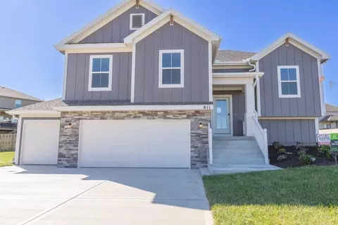 920 NW 95 St, Kansas City, MO 64155