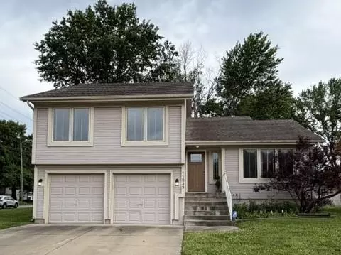 11533 E 74th Street Ct, Kansas City, MO 64133