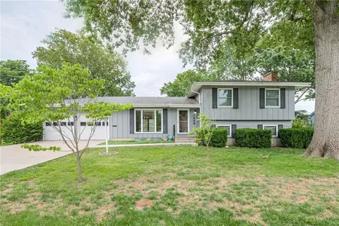 7239 Lowell Dr, Overland Park, KS 66204