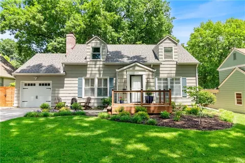 1204 W 70th Ter, Kansas City, MO 64113