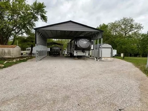 5 Hale Ct, Linn Valley, KS 66040