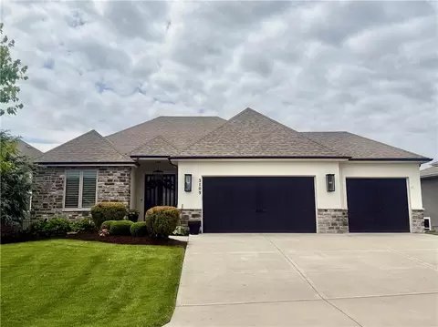 3109 W 156th St, Overland Park, KS 66224