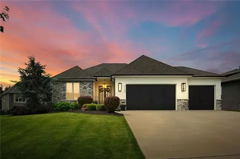 3109 W 156th St, Overland Park, KS 66224