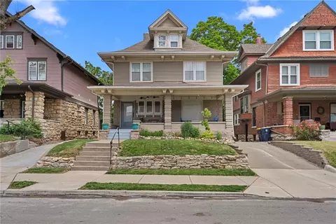 3641 Central St, Kansas City, MO 64111