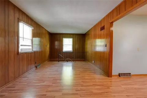 Living - 16017 E 37th St, Independence, MO 64055 photo 5 of 6