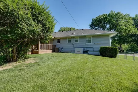 Exterior - 16017 E 37th St, Independence, MO 64055 photo 10 of 11