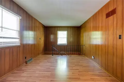 Living - 16017 E 37th St, Independence, MO 64055 photo 4 of 6