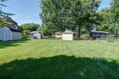 Exterior - 16017 E 37th St, Independence, MO 64055 photo 6 of 11