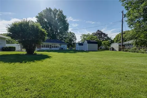 Exterior - 16017 E 37th St, Independence, MO 64055 photo 7 of 11
