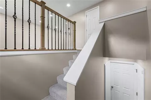 Entry Way - 6508 E 155th St, Grandview, MO 64030 photo 2 of 3