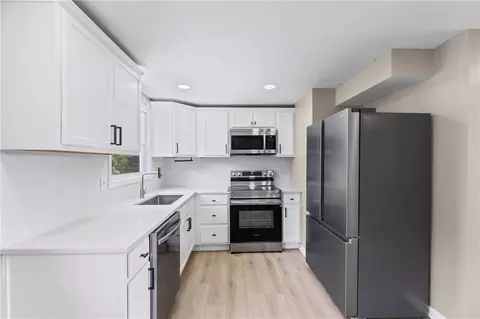 Kitchen - 6508 E 155th St, Grandview, MO 64030 photo 2 of 3