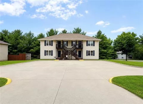 1814 N Grand Ave, Maryville, MO 64468