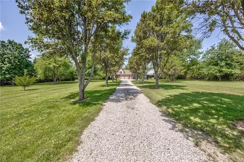 21600 S Lackman Rd, Spring Hill, KS 66083