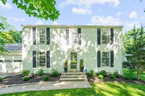 9931 Cedar St, Overland Park, KS 66207