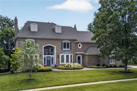 13101 Walmer St, Overland Park, KS 66209