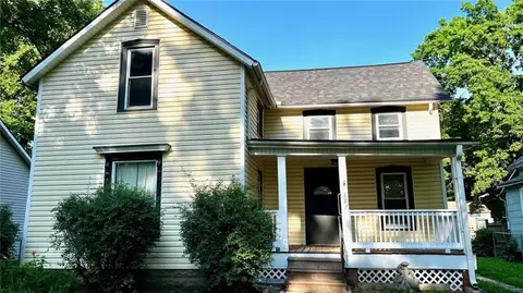 117 S Elm St, Ottawa, KS 66067