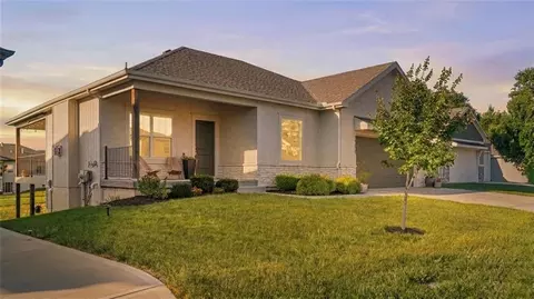 19610 W 196th Ter, Spring Hill, KS 66083