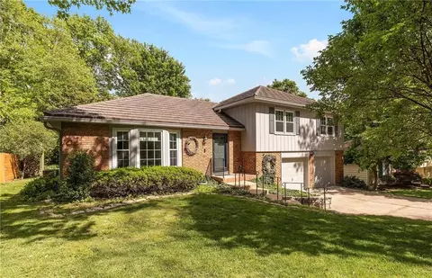 3635 N Main St, Kansas City, MO 64116
