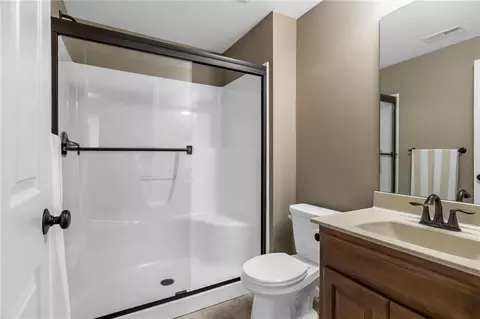 Bath - 623 S Kisner Dr, Independence, MO 64056 photo 3 of 4