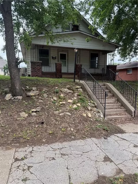 505 N 24th St, Saint Joseph, MO 64501