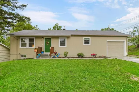 8111 Elizabeth Ave, Kansas City, KS 66112