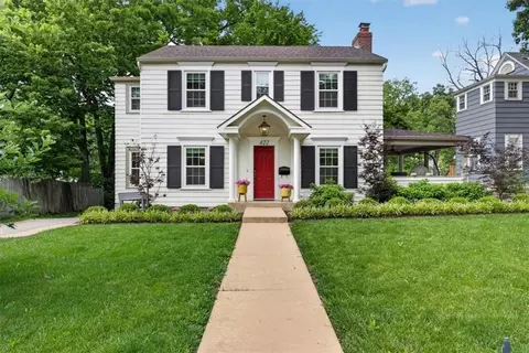 422 E 55th St, Kansas City, MO 64110