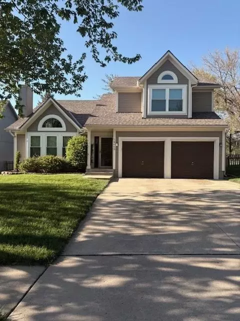 14668 W 151st Ter, Olathe, KS 66062