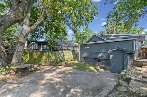 Exterior - 145 E Farmer St, Independence, MO 64050 photo 6 of 8