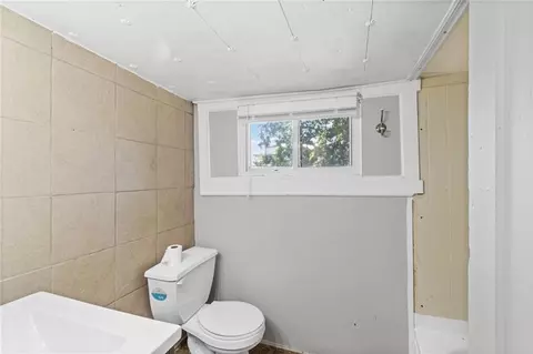 Bath - 145 E Farmer St, Independence, MO 64050 photo 2 of 3