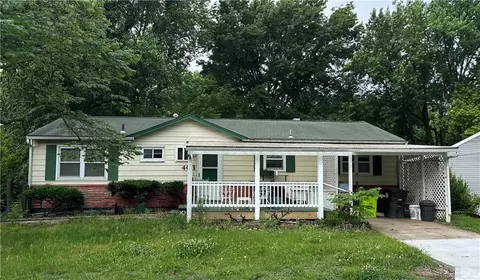 403 Park Ave, Belton, MO 64012