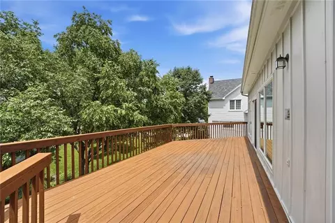 Exterior - 4142 NE Hampstead Dr, Lees Summit, MO 64064 photo 4 of 14