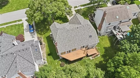 View/Area - 4142 NE Hampstead Dr, Lees Summit, MO 64064 photo 6 of 6