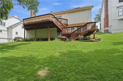 Exterior - 4142 NE Hampstead Dr, Lees Summit, MO 64064 photo 9 of 14
