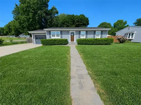 3610 S 42nd Ter, Saint Joseph, MO 64503