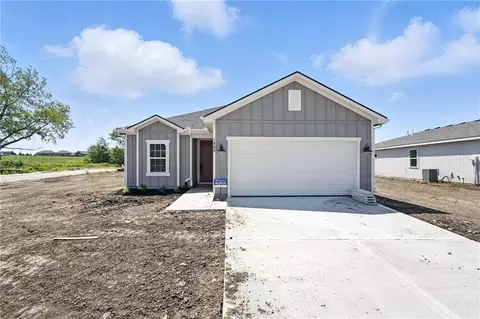 17694 Jubilee St, Gardner, KS 66030