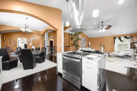 Kitchen - 7103 E 159th St, Belton, MO 64012 photo 4 of 4