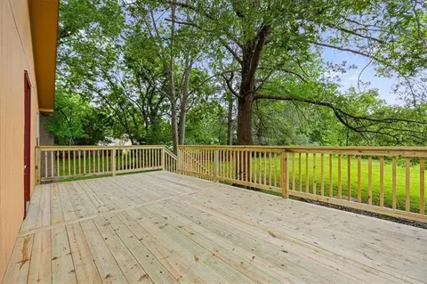 Exterior - 7103 E 159th St, Belton, MO 64012 photo 5 of 6