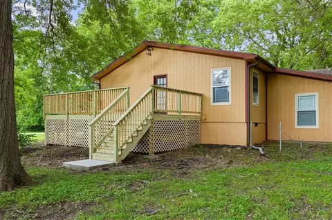 Exterior - 7103 E 159th St, Belton, MO 64012 photo 2 of 6