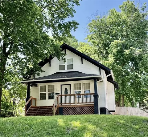 3312 Monterey St, Saint Joseph, MO 64507