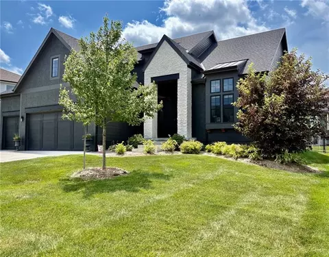 17732 Eby St, Overland Park, KS 66013
