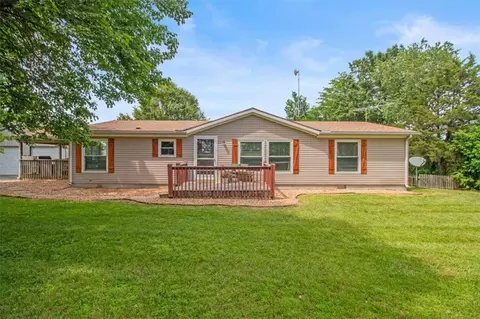 12515 Outer Rd, Odessa, MO 64076