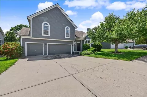 Exterior - 17013 E 43rd St, Independence, MO 64055 photo 2 of 7