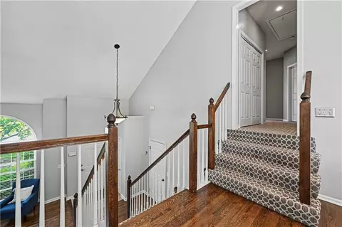 Entry Way - 17013 E 43rd St, Independence, MO 64055 photo 3 of 4