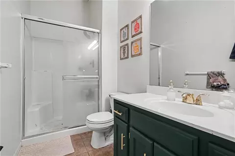 Bath - 17013 E 43rd St, Independence, MO 64055 photo 4 of 4