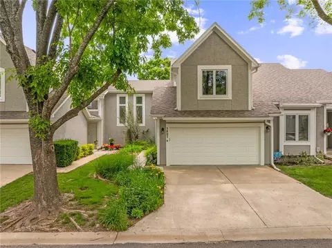 5807 Park Cir, Shawnee, KS 66216